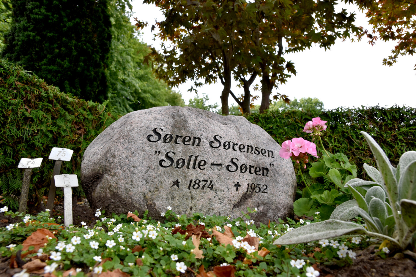 20220905 Vestre Kirkegård i Herning - Sølle Sørens gravsten