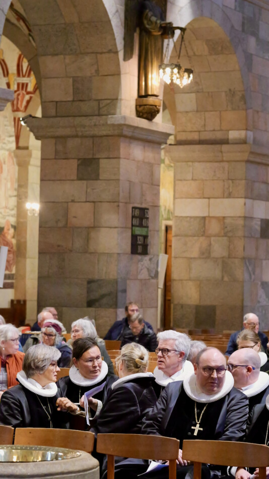20231024_Fredsgudstjeneste_FotoHenrikHelmsViborgStift - 2.jpeg