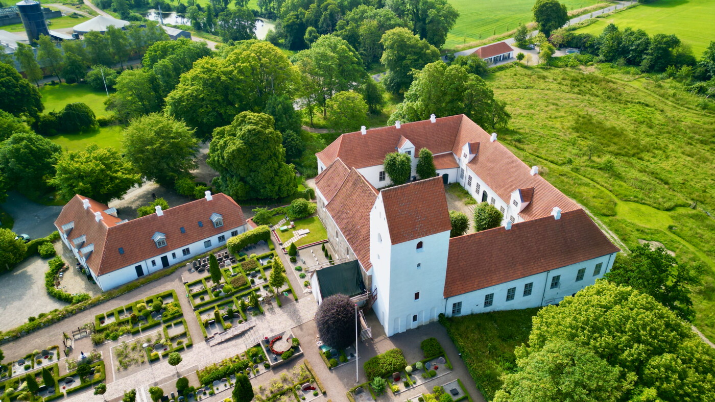 20250702 Ørslevkloster kirke fotoHenrikHelms - 3.jpeg