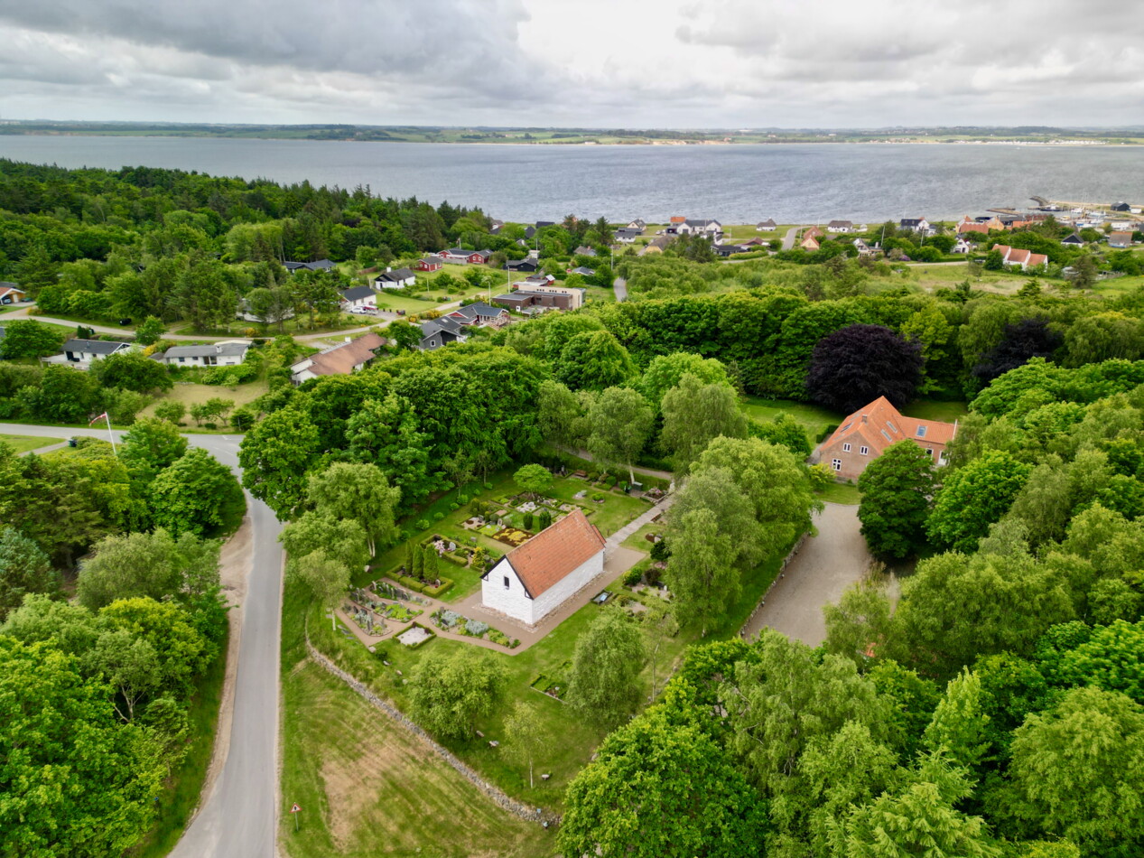 20250601 Venø kirke fotoHenrikHelms - 1.jpeg