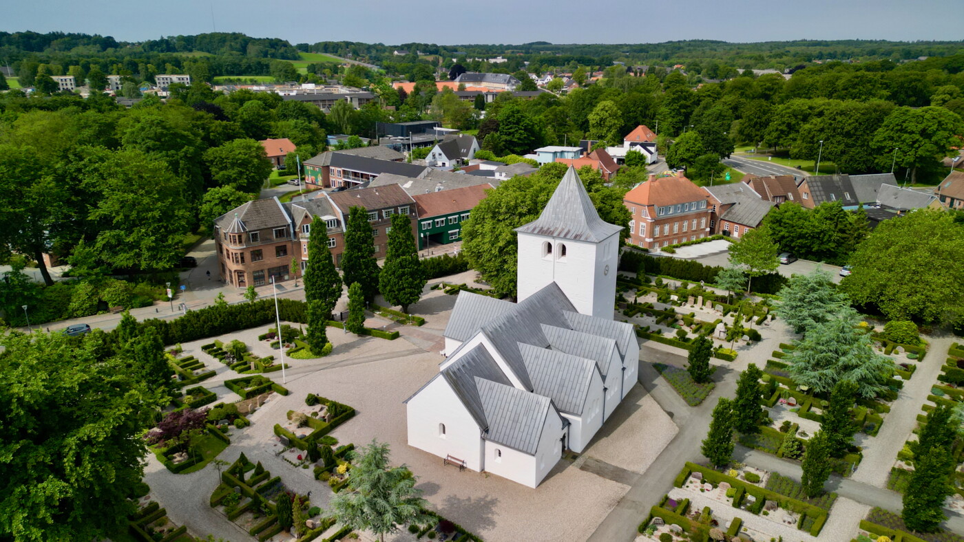 20250617 Brande kirke fotoHenrikHelms - 1.jpeg
