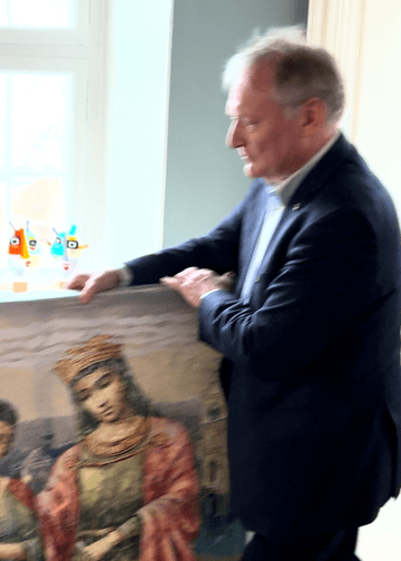 biskop viser teologistuderende fra rumænien domkirken