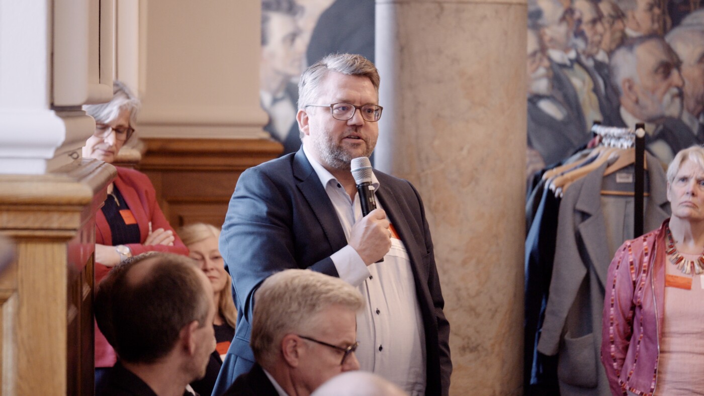 Store Bededagskonference fællessalen Christiansborg panel2.jpg