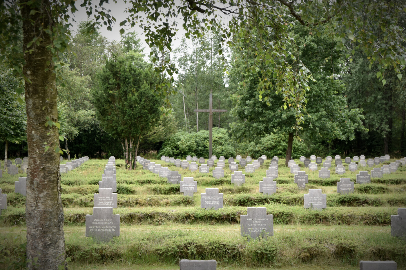 20200813 Grove Flygtningekirkegård