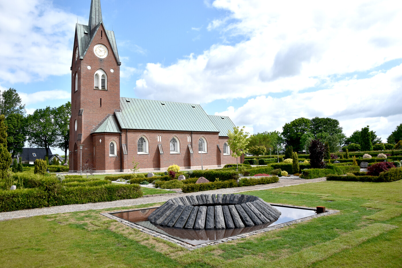 20210615 Isenvad Kirke skulptur (2)