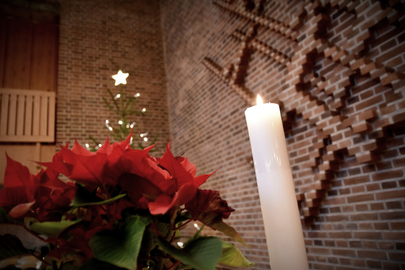 20241218 Juleudsmykning i Hedeagerkirken i Herning