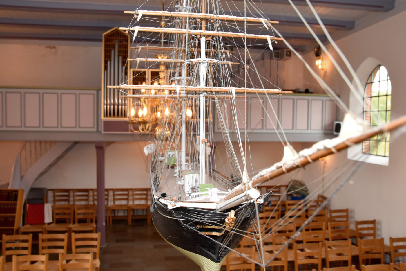 20210929 Kølkær Kirke skib (3)