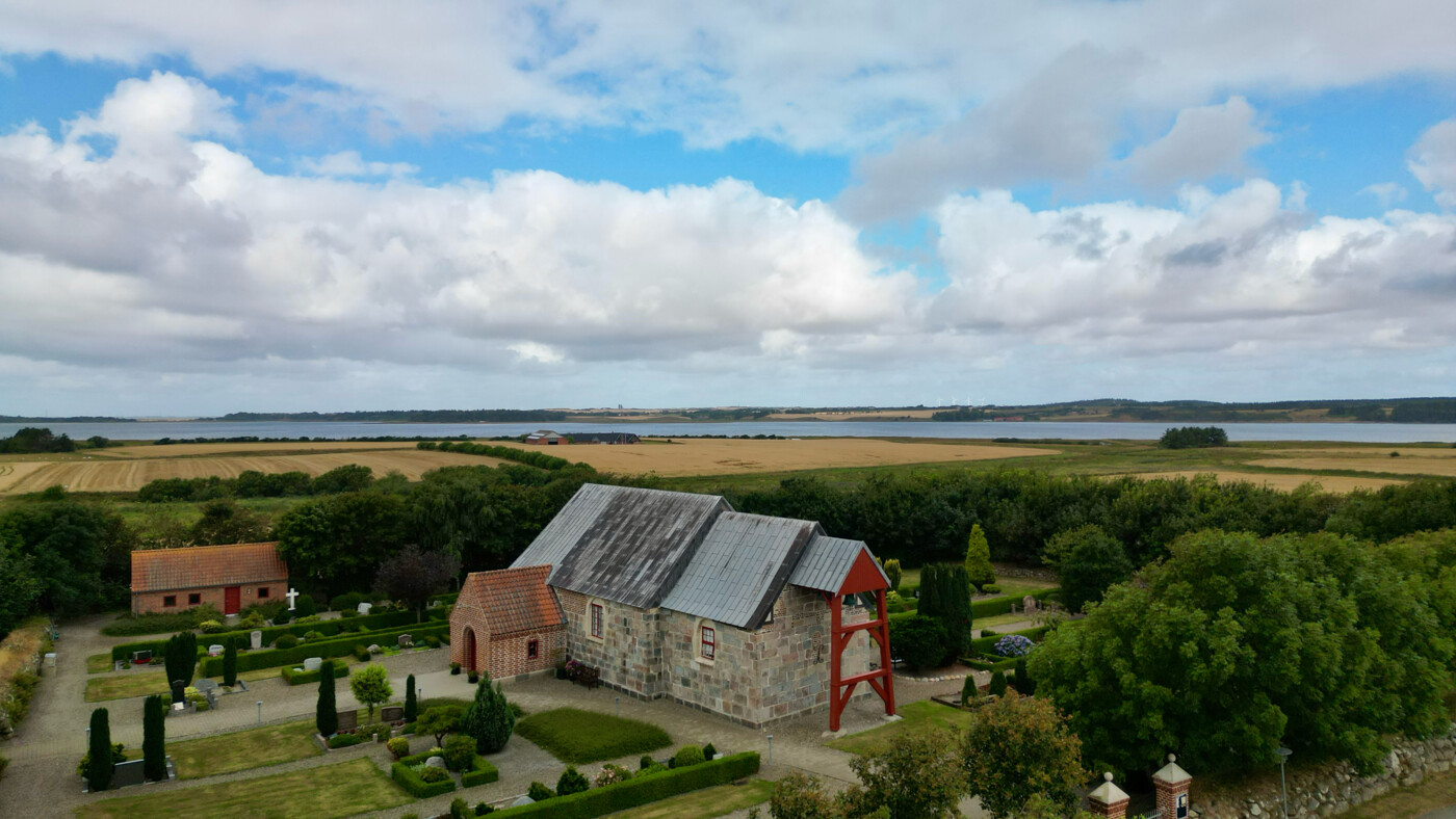 Lyngs kirke_viborgstift_fotoHenrikHelms.jpg