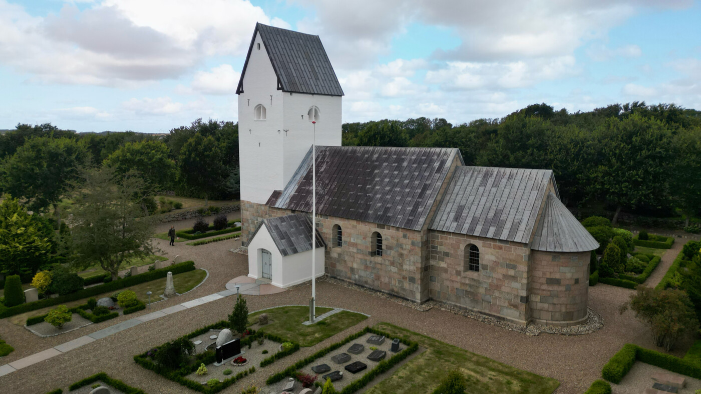Søndbjerg kirke 2_viborgstift_fotoHenrikHelms.jpg