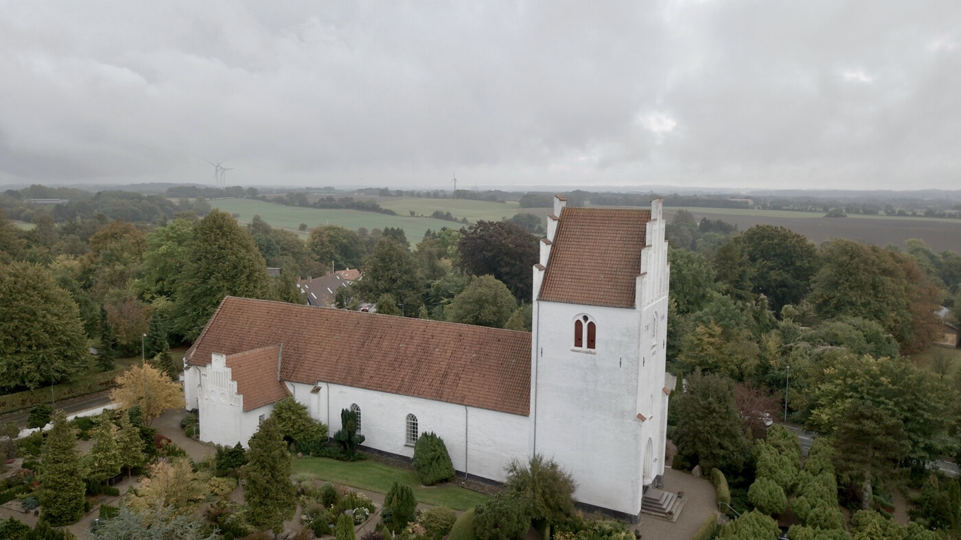 Snesere kirke exteriør